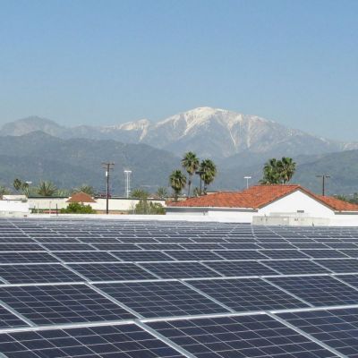 Ủy ban Năng lượng California quy định trang bị bắt buộc về năng lượng mặt trời cho các tòa nhà mới từ năm 2023