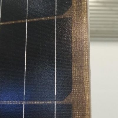 Tấm pin năng lượng mặt trời dựa trên vật liệu có nguồn gốc sinh học