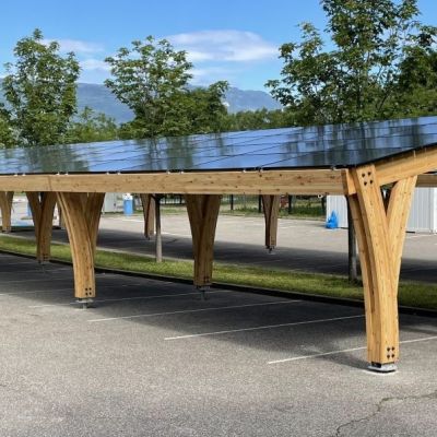 Nhà để xe năng lượng mặt trời có sạc xe điện, chung cư nào cũng cần