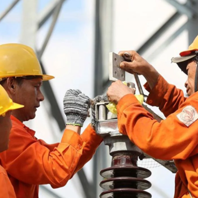 Từ ngày mai, giá điện bán lẻ tiếp tục tăng thêm 4,8%