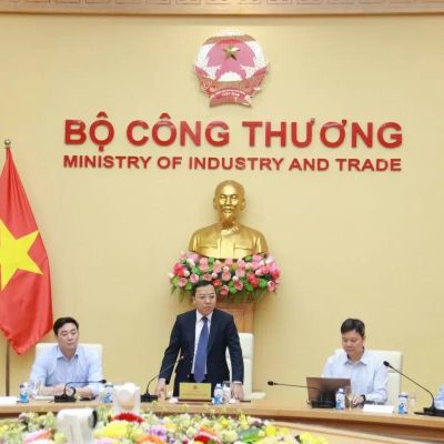 Thay thế inverter, tấm pin hỏng: có ảnh hưởng đến hợp đồng điện lực không?
